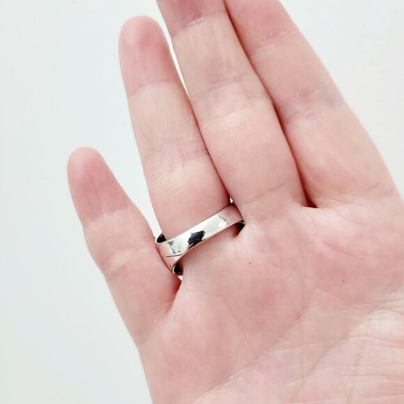 Brand New Silver & Black Square Ring Size: 9 US - Picture 7 of 9